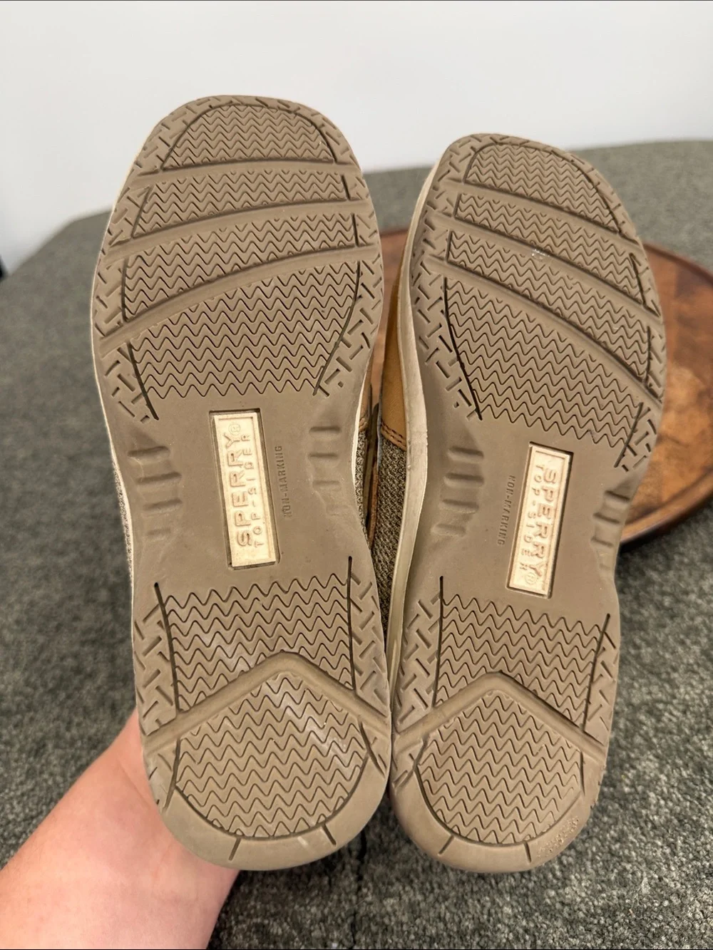 Sperry Shoes Boys 4 M Ivy Fish Loafer Casual Boat Tan Uniform Lace